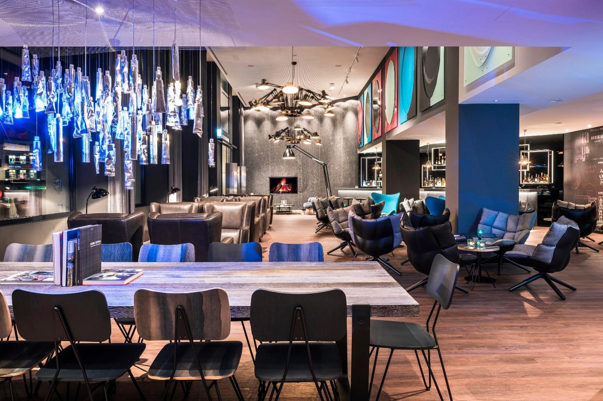 Motel One บาเซิล ภายนอก รูปภาพ