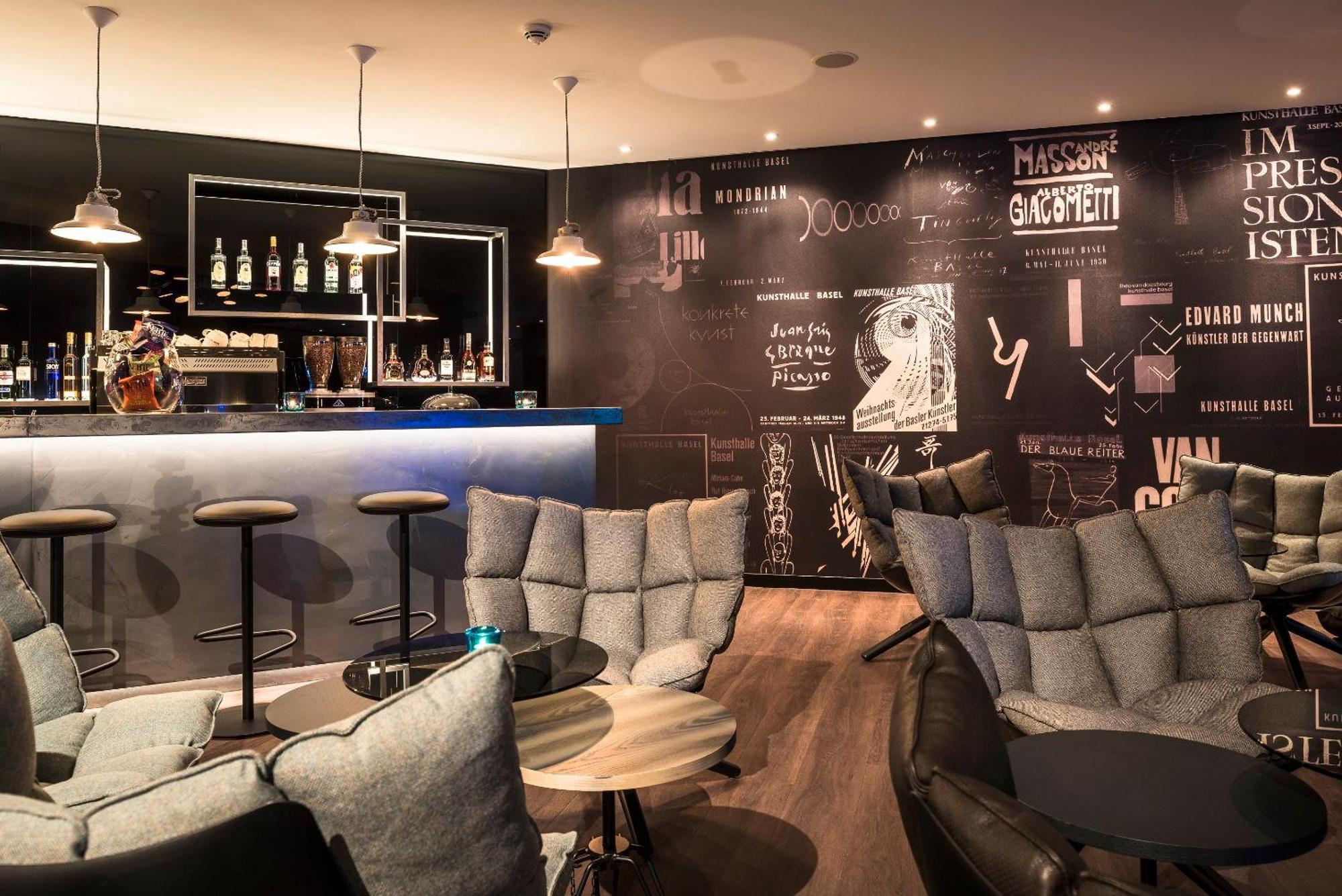Motel One บาเซิล ภายนอก รูปภาพ