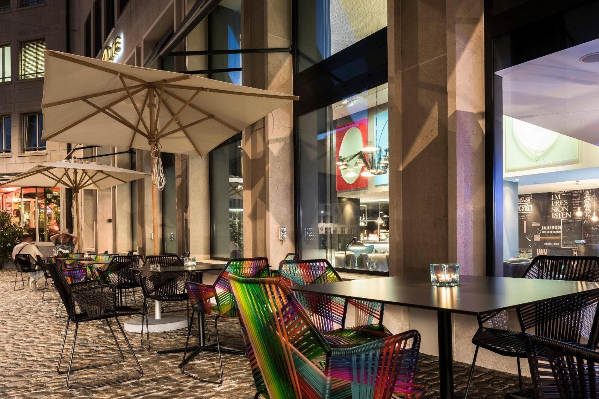 Motel One บาเซิล ภายนอก รูปภาพ