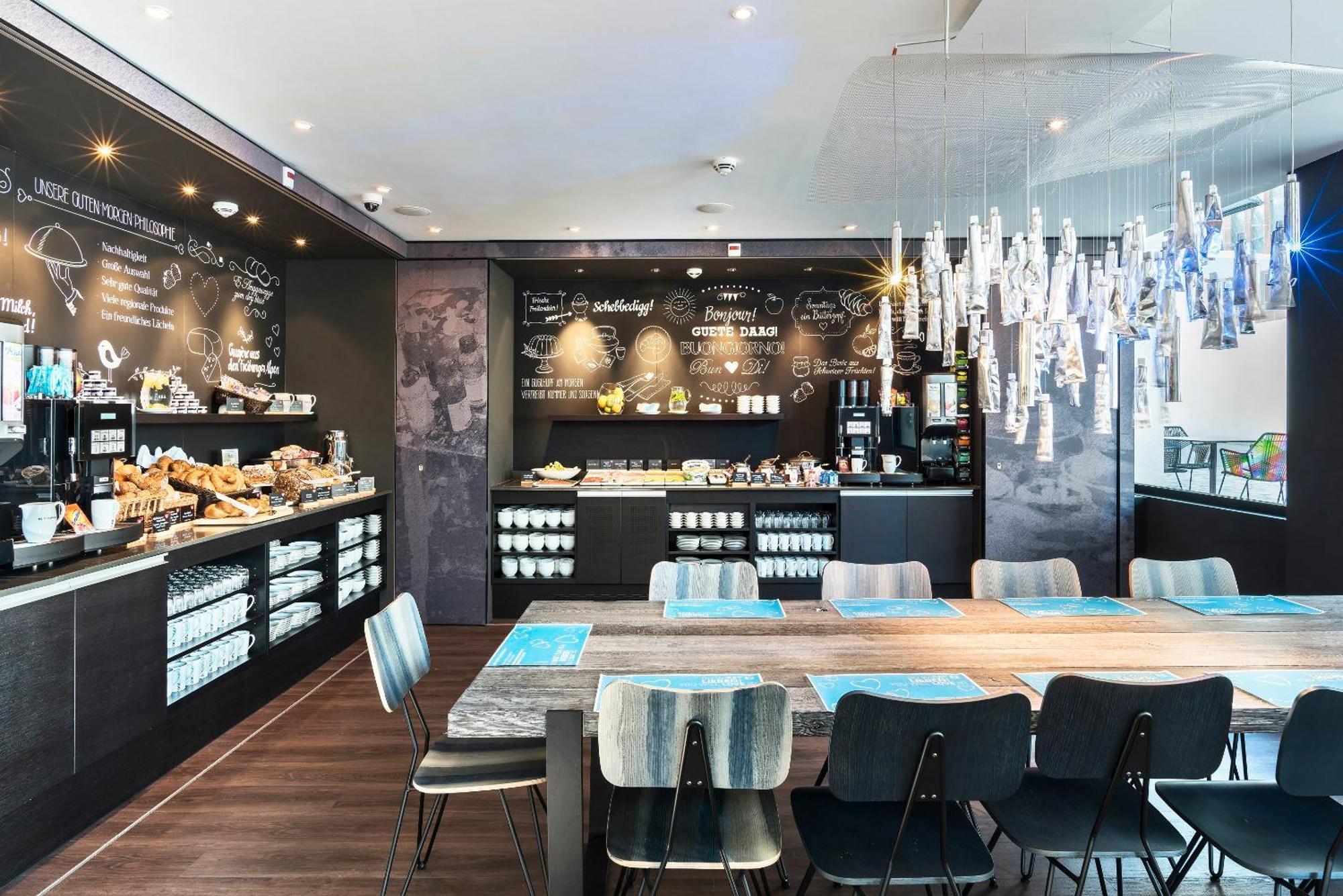 Motel One บาเซิล ภายนอก รูปภาพ