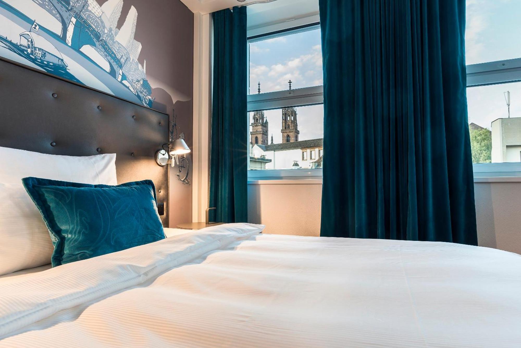 Motel One บาเซิล ภายนอก รูปภาพ