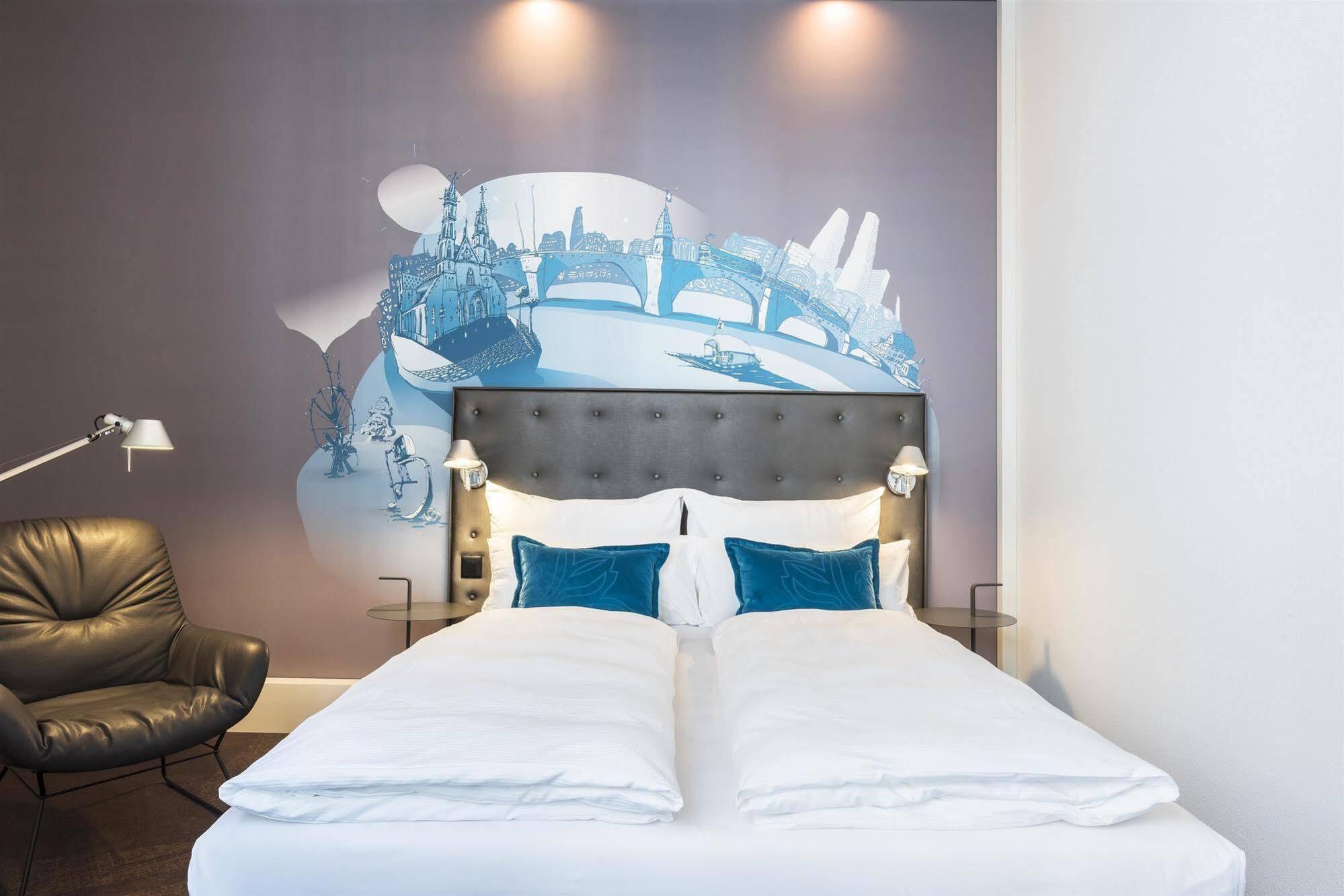 Motel One บาเซิล ภายนอก รูปภาพ